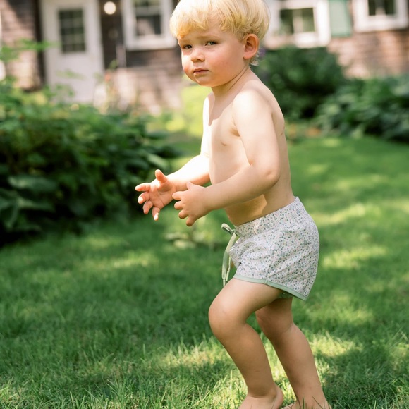 Minnow boys sea marsh floral boardie, 2T - Picture 4 of 4